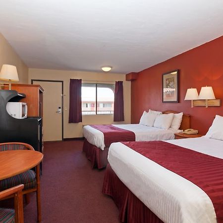 America'S Best Value Inn & Suites Bakersfield Central Extérieur photo