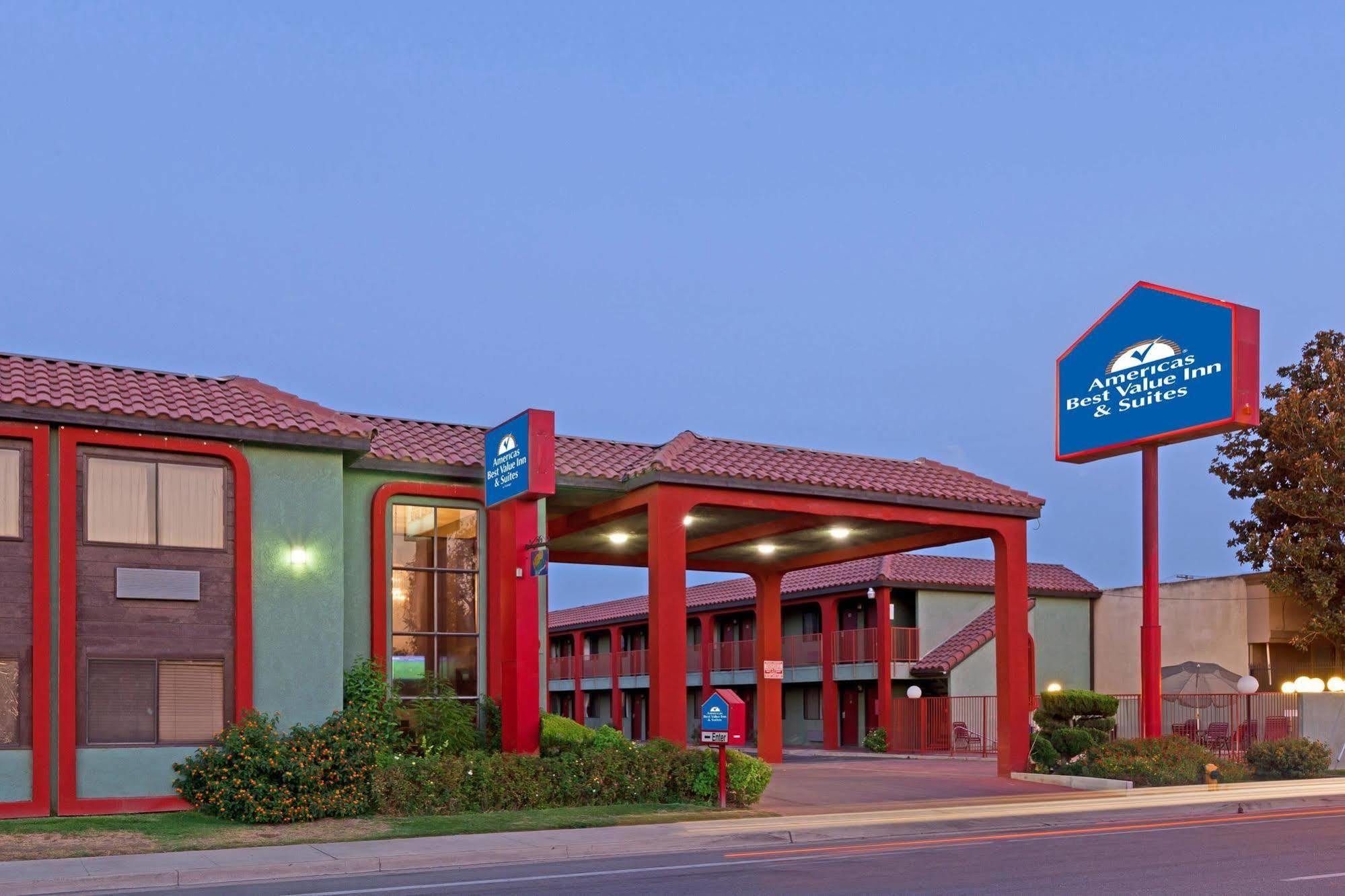 America'S Best Value Inn & Suites Bakersfield Central Extérieur photo