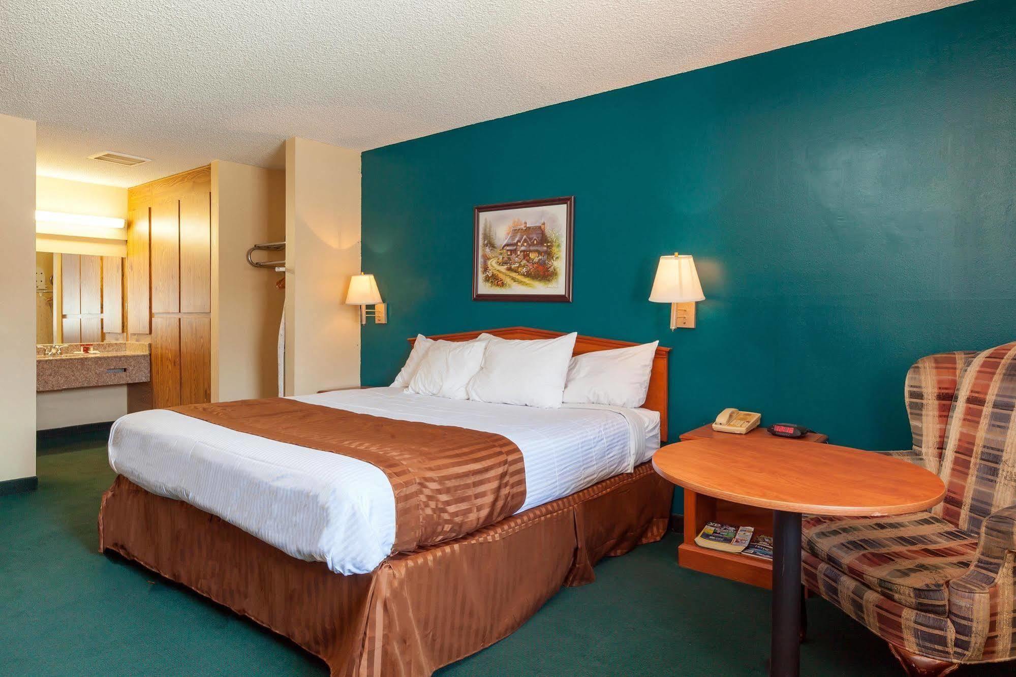 America'S Best Value Inn & Suites Bakersfield Central Extérieur photo